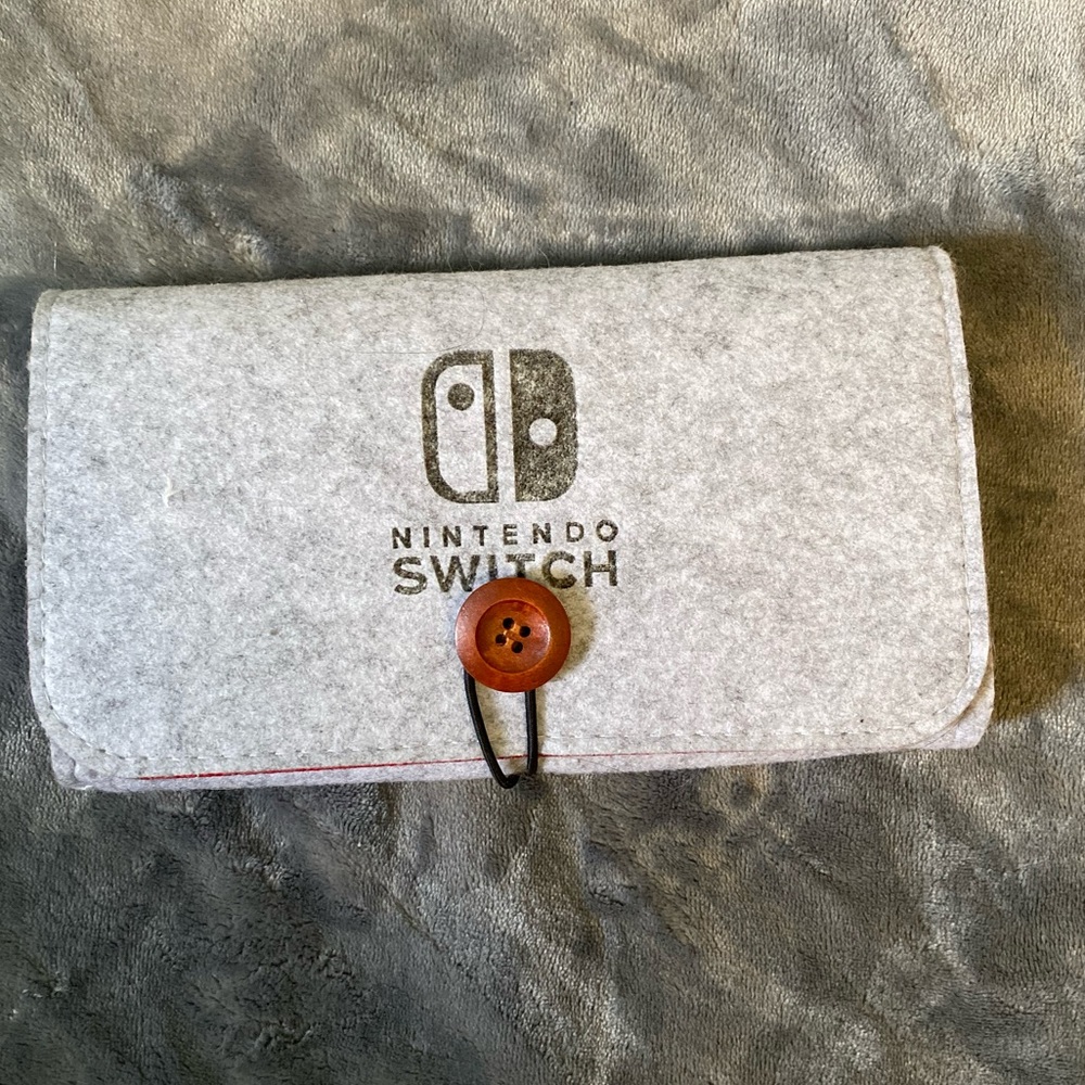 NINTENDO SWITCH LITE POUCH